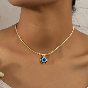 NWOT - Multicolored Blue Glass Evil Eye Pendant Necklace 🧿✨